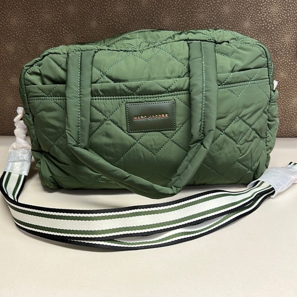 🔥🔥🔥NWT Marc Jacobs The Medium Weekender Green Bag - Picture 5 of 16